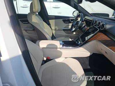 2025 Mercedes-Benz C 300 4MATIC - zdjęcie 8 z 25 - miniatura