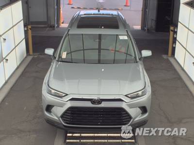 2025 Toyota Grand Highlander XLE - zdjęcie 2 z 27 - miniatura