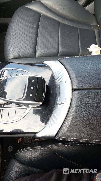 2015 Mercedes-Benz C 300 4MATIC Sedan - zdjęcie 25 z 34 - miniatura
