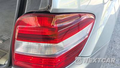 2011 Mercedes-Benz ML 350 - zdjęcie 22 z 30 - miniatura