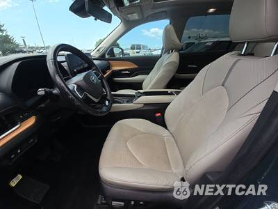 2024 Toyota Grand Highlander Platinum - zdjęcie 7 z 27 - miniatura