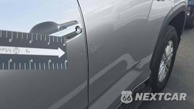 2023 Toyota Sequoia SR5 - zdjęcie 21 z 22 - miniatura
