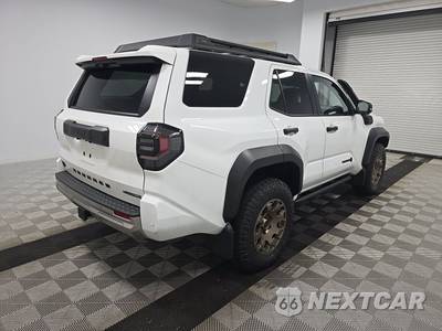 2025 Toyota 4Runner i-FORCE MAX Trailhunter - zdjęcie 4 z 20 - miniatura