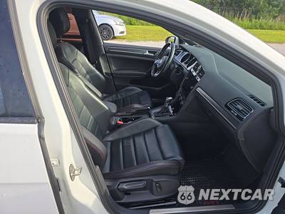 2019 Volkswagen Golf GTI SE Hatchback - zdjęcie 8 z 18 - miniatura