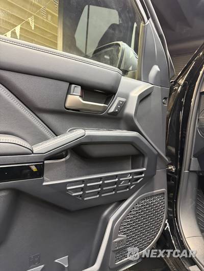 2026 Toyota 4Runner i-FORCE MAX Limited - zdjęcie 12 z 29 - miniatura