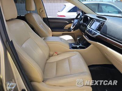 2015 Toyota Highlander Limited - zdjęcie 8 z 24 - miniatura
