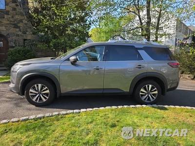 2024 Nissan Pathfinder SL - zdjęcie 8 z 27 - miniatura