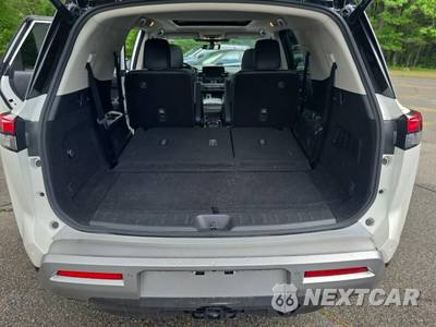 2023 Nissan Pathfinder SL - zdjęcie 19 z 27 - miniatura