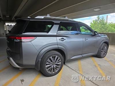 2023 Nissan Pathfinder SL - zdjęcie 4 z 27 - miniatura
