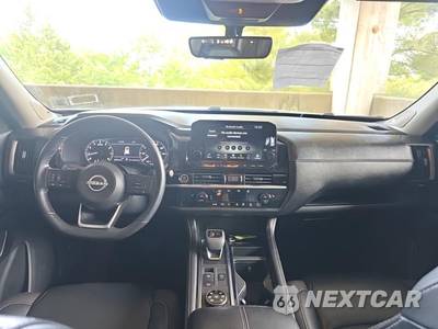 2023 Nissan Pathfinder SL - zdjęcie 12 z 27 - miniatura