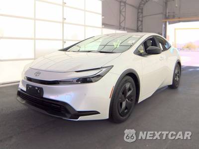 2024 Toyota Prius LE - zdjęcie 1 z 35 - miniatura