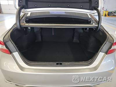 2018 Toyota Camry XSE - zdjęcie 16 z 26 - miniatura
