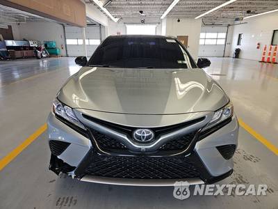 2018 Toyota Camry XSE - zdjęcie 2 z 26 - miniatura