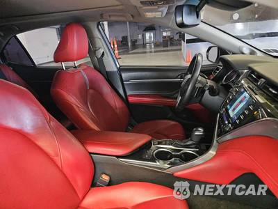 2018 Toyota Camry XSE - zdjęcie 8 z 26 - miniatura