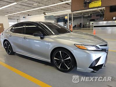 2018 Toyota Camry XSE - zdjęcie 3 z 26 - miniatura