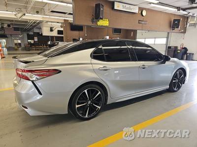2018 Toyota Camry XSE - zdjęcie 4 z 26 - miniatura