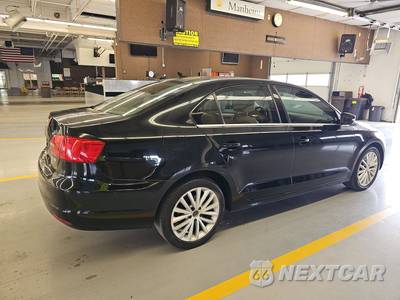 2011 Volkswagen Jetta Highline - zdjęcie 4 z 31 - miniatura