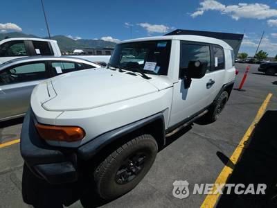 2008 Toyota FJ Cruiser w/Rear Doors
