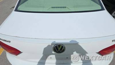 2013 Volkswagen Passat TDI SE w/Sunroof - zdjęcie 27 z 36 - miniatura