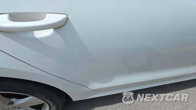 2013 Volkswagen Passat TDI SE w/Sunroof - zdjęcie 29 z 36 - miniatura