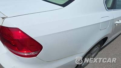 2013 Volkswagen Passat TDI SE w/Sunroof - zdjęcie 30 z 36 - miniatura