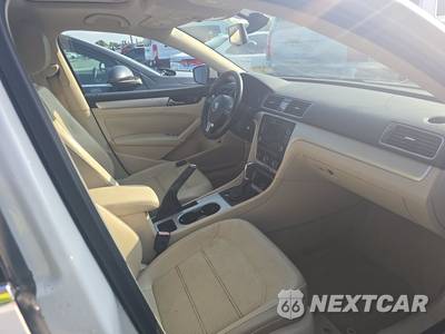 2013 Volkswagen Passat TDI SE w/Sunroof - zdjęcie 8 z 36 - miniatura