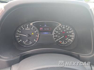 2018 Nissan Pathfinder SV - zdjęcie 12 z 29 - miniatura