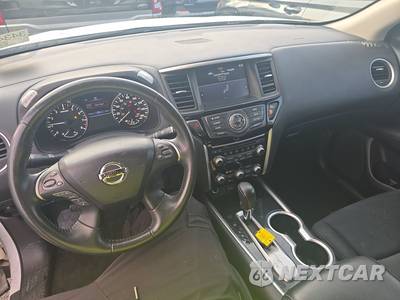2018 Nissan Pathfinder SV - zdjęcie 11 z 29 - miniatura