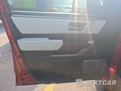 2023 Toyota Sequoia Capstone - zdjęcie 9 z 29 - miniatura