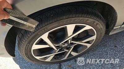 2022 Hyundai Kona Limited - zdjęcie 32 z 53 - miniatura
