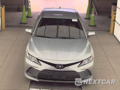 2023 Toyota Camry LE - zdjęcie 2 z 38 - miniatura