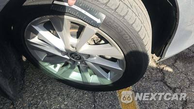 2023 Toyota Camry LE - zdjęcie 33 z 38 - miniatura