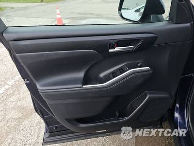 2021 Toyota Highlander XSE - zdjęcie 9 z 23 - miniatura