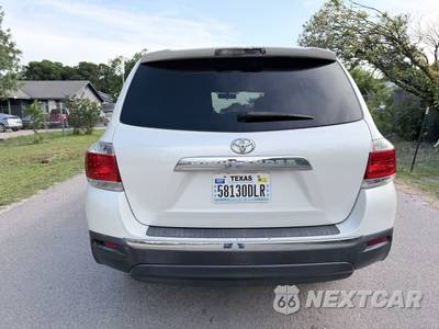 2011 Toyota Highlander - zdjęcie 8 z 15 - miniatura