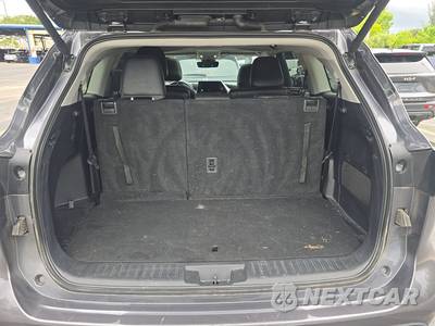 2024 Toyota Highlander XLE - zdjęcie 18 z 26 - miniatura