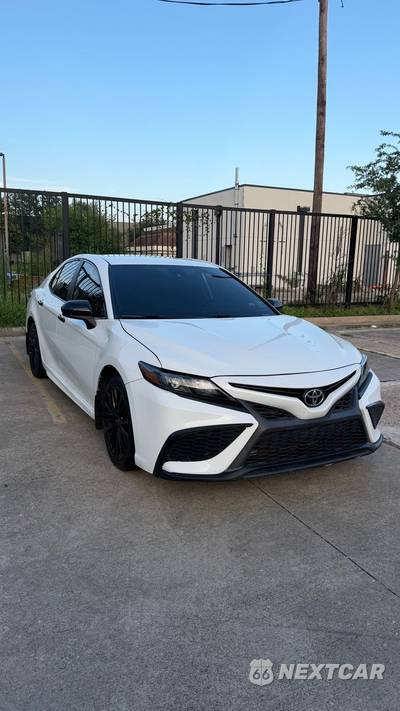 2021 Toyota Camry SE Nightshade - zdjęcie 2 z 10 - miniatura