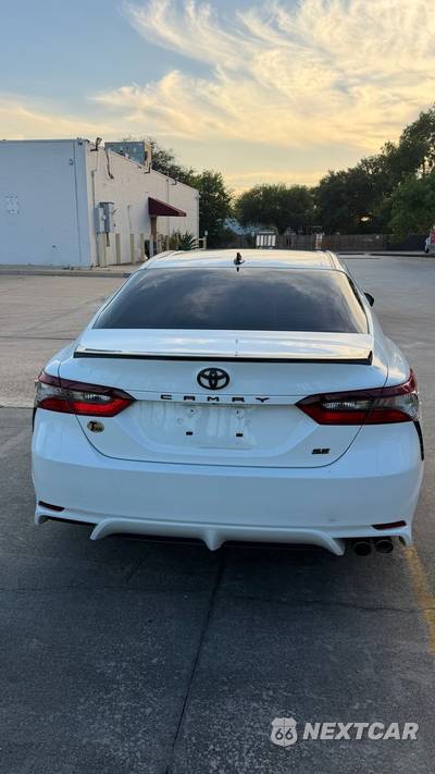 2021 Toyota Camry SE Nightshade - zdjęcie 4 z 10 - miniatura
