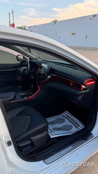 2021 Toyota Camry SE Nightshade - zdjęcie 5 z 10 - miniatura