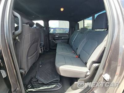 2023 Ram 1500 Big Horn Crew Cab Short Bed - zdjęcie 13 z 24 - miniatura