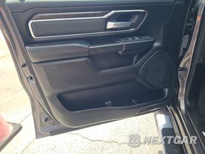 2023 Ram 1500 Big Horn Crew Cab Short Bed - zdjęcie 9 z 24 - miniatura