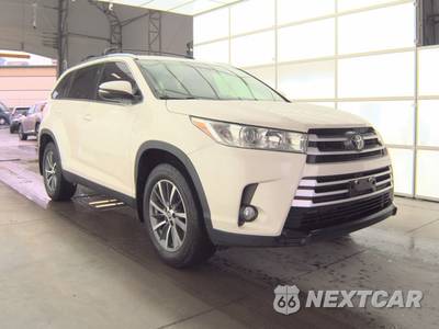 2019 Toyota Highlander XLE - zdjęcie 3 z 25 - miniatura
