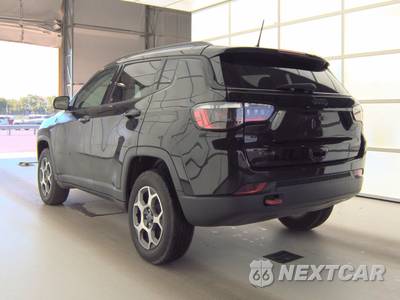 2022 Jeep Compass Trailhawk - zdjęcie 6 z 31 - miniatura