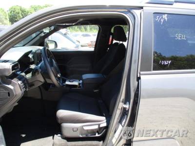 2025 Toyota 4Runner SR5 - zdjęcie 12 z 24 - miniatura