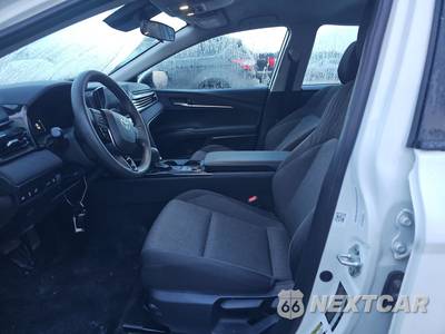 2025 Toyota Camry LE - zdjęcie 7 z 18 - miniatura