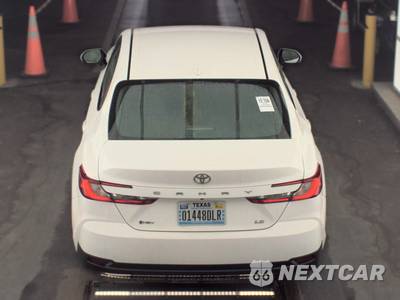 2025 Toyota Camry LE - zdjęcie 5 z 18 - miniatura
