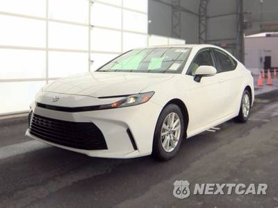 2025 Toyota Camry LE - zdjęcie 1 z 18 - miniatura