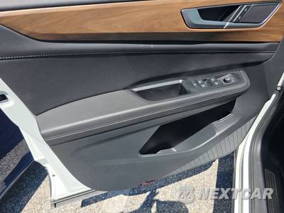 2025 Volkswagen Atlas 2.0T SE w/Technology - zdjęcie 9 z 22 - miniatura