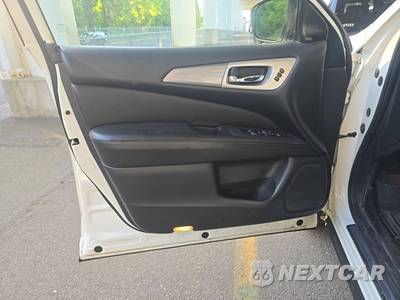 2019 Nissan Pathfinder SL - zdjęcie 9 z 27 - miniatura