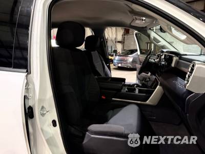 2023 Toyota Tundra SR5 Crew Cab Short Bed - zdjęcie 27 z 32 - miniatura