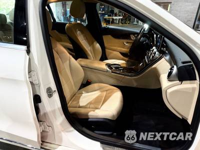 2016 Mercedes-Benz C 300 - zdjęcie 27 z 33 - miniatura